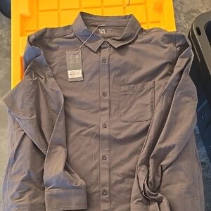Men's Casual Gray Button-Down Shirt